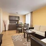 Royal Park By Astoria Collection מלון