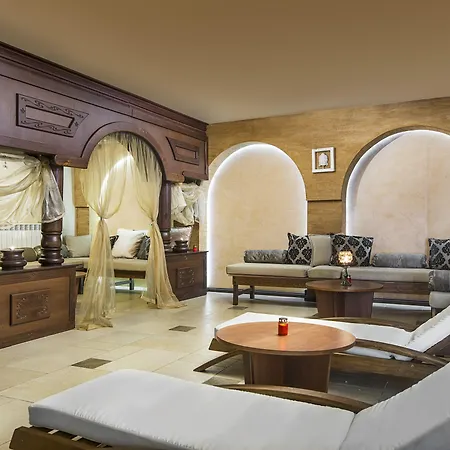 Hotell Royal Park & 4*