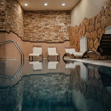 Royal Park & Hotel 4*