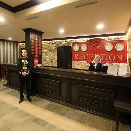 Royal Park Hotel & Apartments