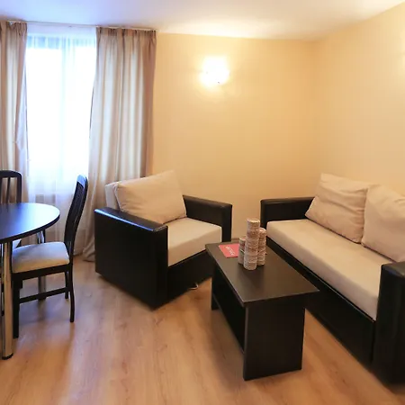 Royal Park Hotel & Apartments 4*