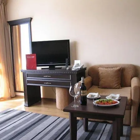 Otel Royal Park Hotel & Apartments