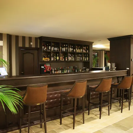 Royal Park Hotel & Apartments Otel