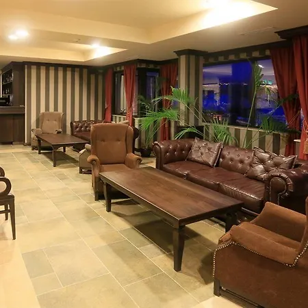 Royal Park & Отель 4*