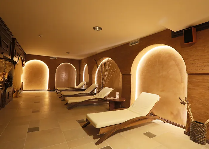 Royal Park By Astoria Collection 4* Banszko