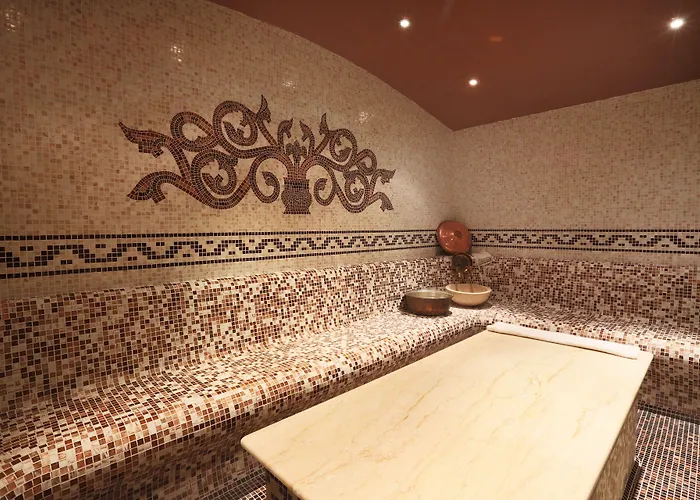 Royal Park By Astoria Collection 4*