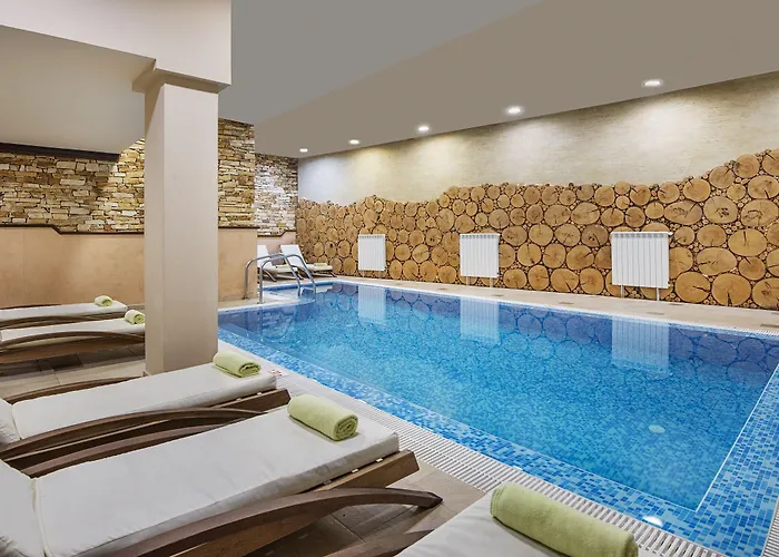 Royal Park By Astoria Collection Hotel